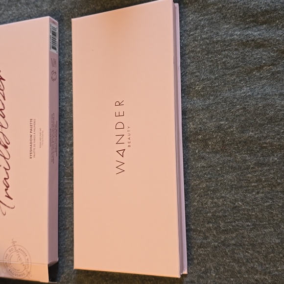 BRAND NEW WANDER BEAUTY TRAILBLAZER PALETTE - Picture 8 of 11